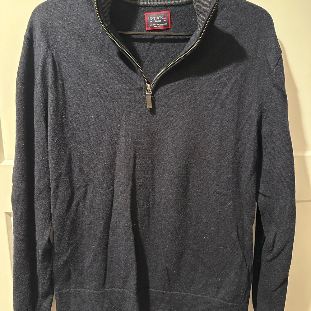 UNTUCKit Men's Navy wool Sweater